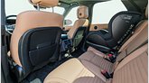 2024 Approved  Discovery Silicon Silver 3.0 literes, soros 6 hengeres dízel, 300LE, automata váltó, összkerékhajtás Metropolitan Edition D300 Kép 22
