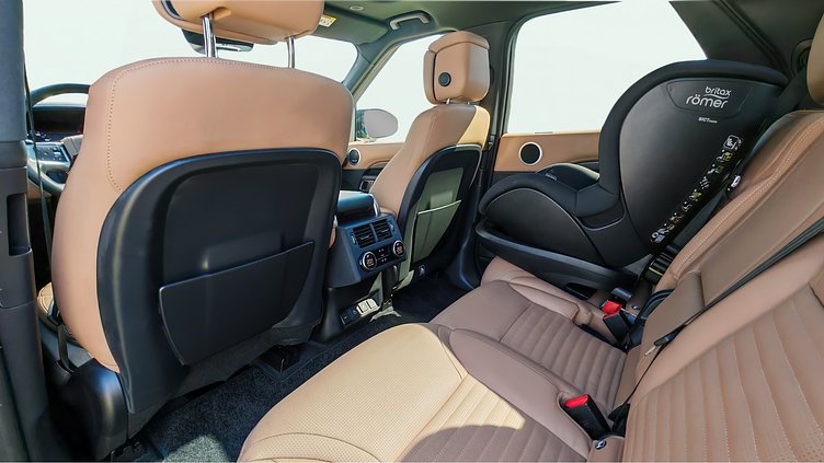 2024 Approved Land Rover Discovery Silicon Silver 3.0 literes, soros 6 hengeres dízel, 300LE, automata váltó, összkerékhajtás Metropolitan Edition D300