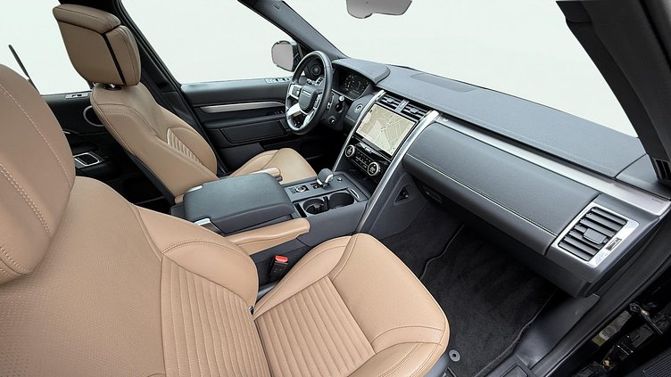 2024 Approved Land Rover Discovery Santorini Black 3.0 literes, soros 6 hengeres dízel, 300LE, automata váltó, összkerékhajtás Dynamic HSE	D300