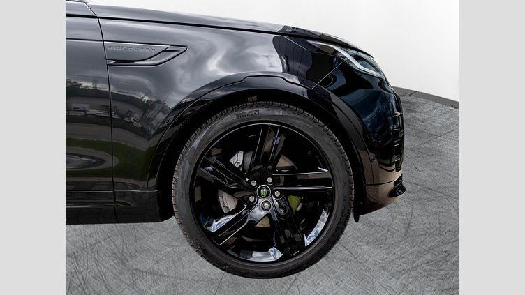 2024 Approved Land Rover Discovery Santorini Black 3.0 literes, soros 6 hengeres dízel, 300LE, automata váltó, összkerékhajtás Dynamic HSE	D300