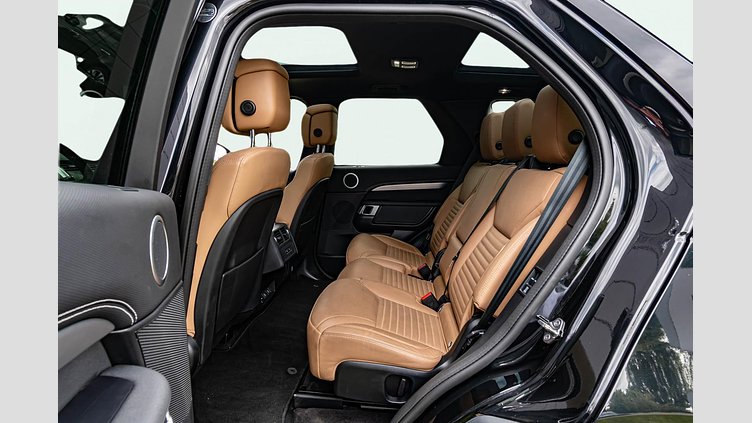 2024 Approved Land Rover Discovery Santorini Black 3.0 literes, soros 6 hengeres dízel, 300LE, automata váltó, összkerékhajtás Dynamic HSE	D300