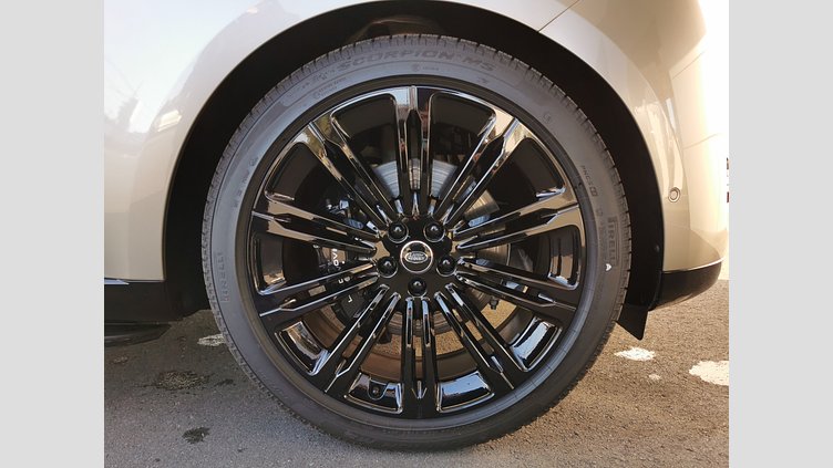 2024 認定中古車 Land Rover Range Rover バトゥミゴールド D350 AWD MHEV（AT） スタンダードホイールベース Autobiography