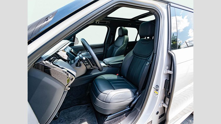 2024 Approved Land Rover Range Rover Sport Borasco Grey 3.0 literes, soros 6 hengeres dízel, 300LE, automata váltó, összkerékhajtás Dynamic SE D300