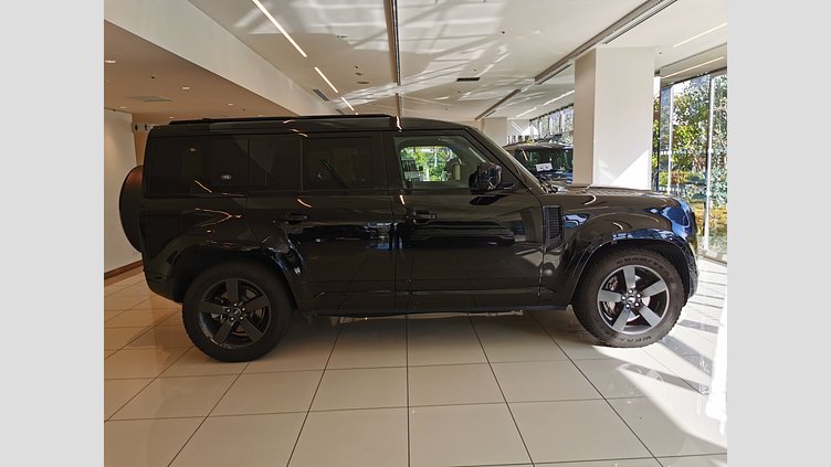 2023 認定中古車 Land Rover Defender 110 サントリーニブラック D300 AWD（AT） X-DYNAMIC HSE