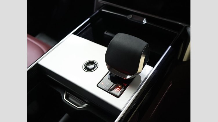 2024 認定中古車 Land Rover Range Rover サントリーニブラック D350 AWD MHEV（AT） スタンダードホイールベース Autobiography