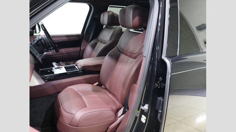 2024 認定中古車 Land Rover Range Rover サントリーニブラック D350 AWD MHEV（AT） スタンダードホイールベース Autobiography