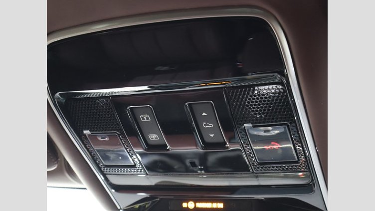 2024 認定中古車 Land Rover Range Rover サントリーニブラック D350 AWD MHEV（AT） スタンダードホイールベース Autobiography