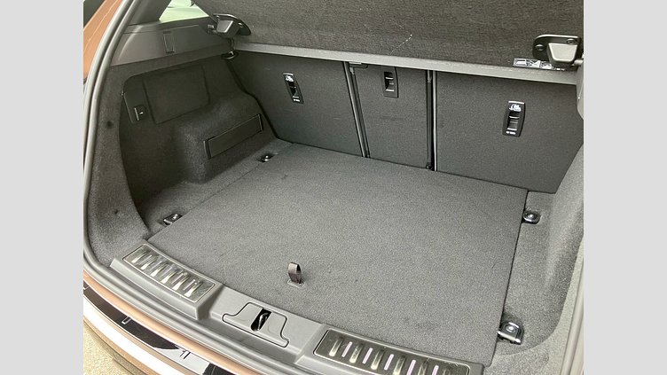 2024 認定中古車 Land Rover Range Rover Evoque コリンシアンブロンズ P250（ガソリン） スタンダードホイールベース AUTOBIOGRAPHY