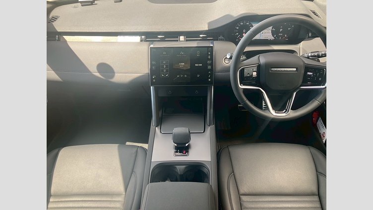 2024 認定中古車 Land Rover Discovery Sport オストゥーニパールホワイト D200マイルドハイブリッド（ディーゼル） 標準ホイール DYNAMIC SE