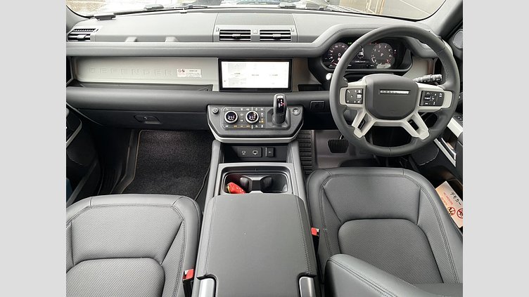 2024 認定中古車 Land Rover Defender 110 サントリーニブラック P300 AWD（AT） SE