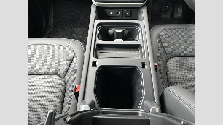 2024 認定中古車 Land Rover Defender 110 サントリーニブラック P300 AWD（AT） SE
