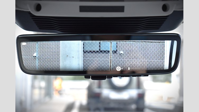 2021 認定中古車 Jaguar XF ハクバシルバー D200 AWD（オートマチック）MHEV SALOON S