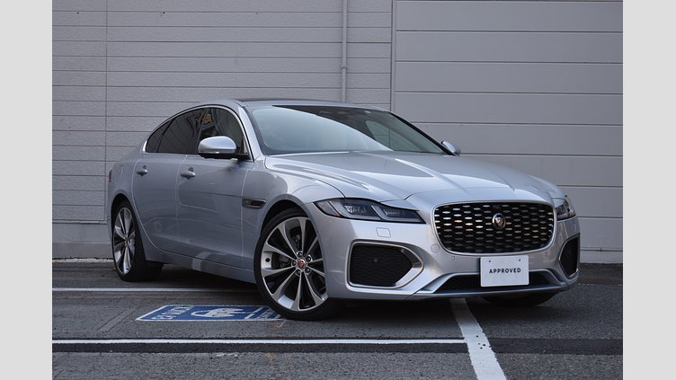 2021 認定中古車 Jaguar XF ハクバシルバー D200 AWD（オートマチック）MHEV SALOON S