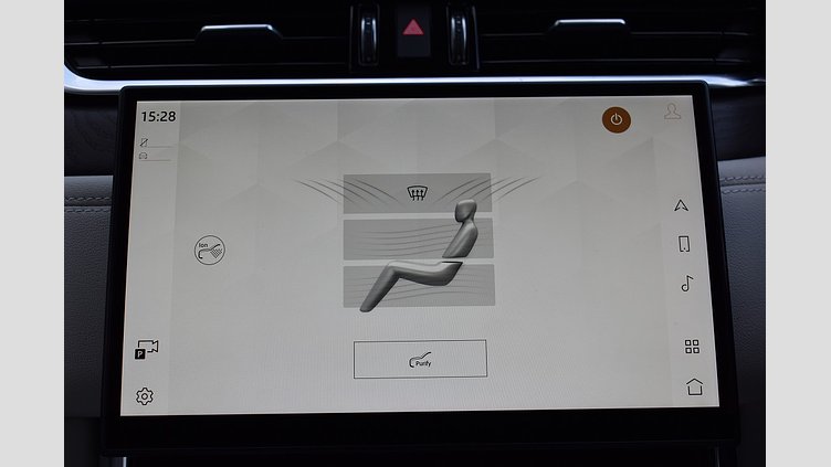 2021 認定中古車 Jaguar XF ハクバシルバー D200 AWD（オートマチック）MHEV SALOON S