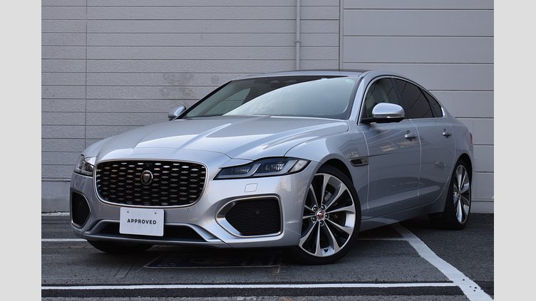 2021 認定中古車 Jaguar XF ハクバシルバー D200 AWD（オートマチック）MHEV SALOON S