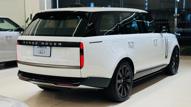 2025 新車 Land Rover Range Rover (1AA) Fuji White 富士山白 P400 汽油 (輕油電混合) 長軸距7人座 HSE