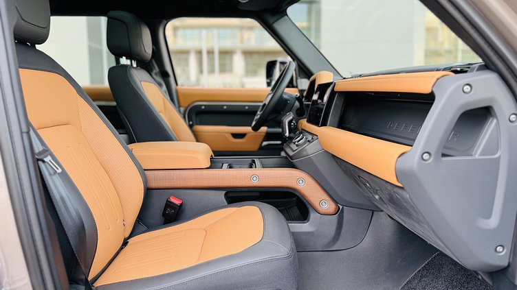 2022 認證中古車 Land Rover Defender 130 (1DK) 岡瓦那大陸石 Gondwana Stone P400 AWD AUTOMATIC MHEV X