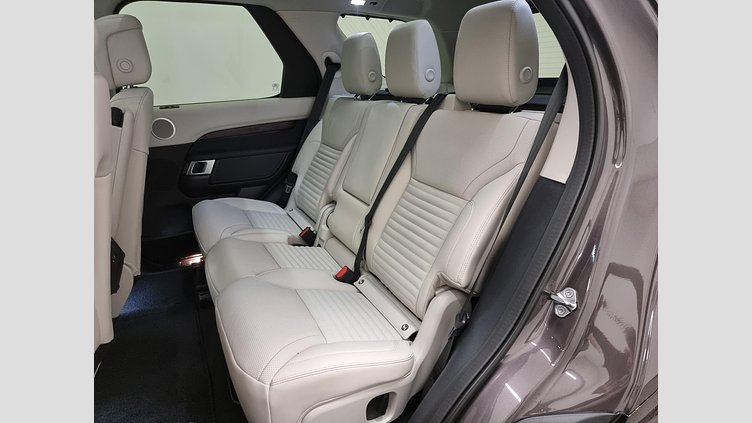 2025 Nova vozila Land Rover Discovery Charente Grey D250 AWD AUTOMATIC MHEV DYNAMIC SE