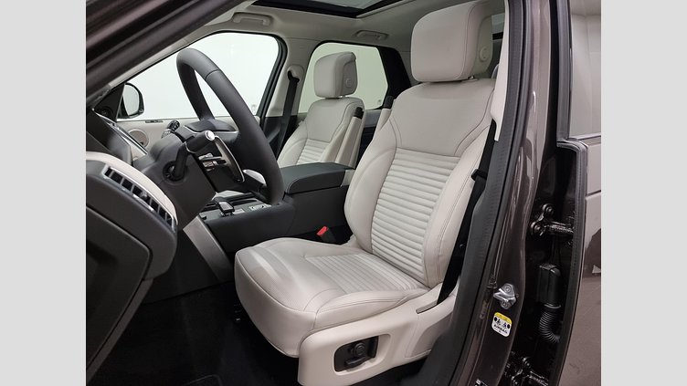 2025 Nova vozila Land Rover Discovery Charente Grey D250 AWD AUTOMATIC MHEV DYNAMIC SE