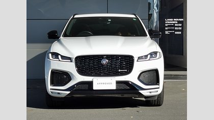 F-Pace 7