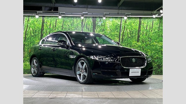 2016 認定中古車 Jaguar XE Black 2WD プレステージ