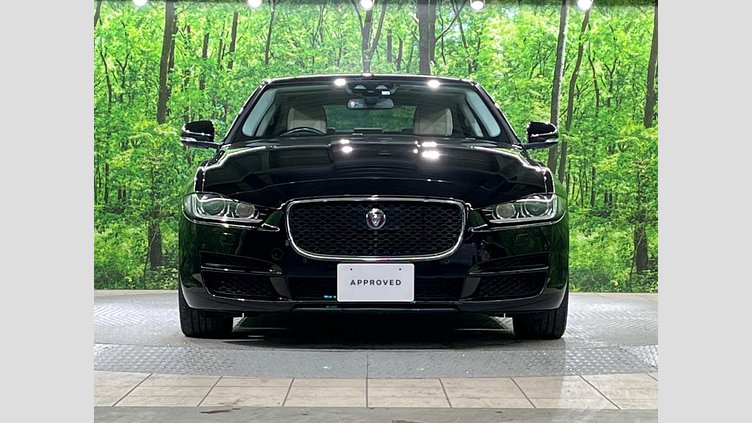 2016 認定中古車 Jaguar XE Black 2WD プレステージ