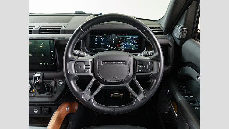 2022 認定中古車 Land Rover Defender 110 サントリーニブラック D300 AWD（AT） X
