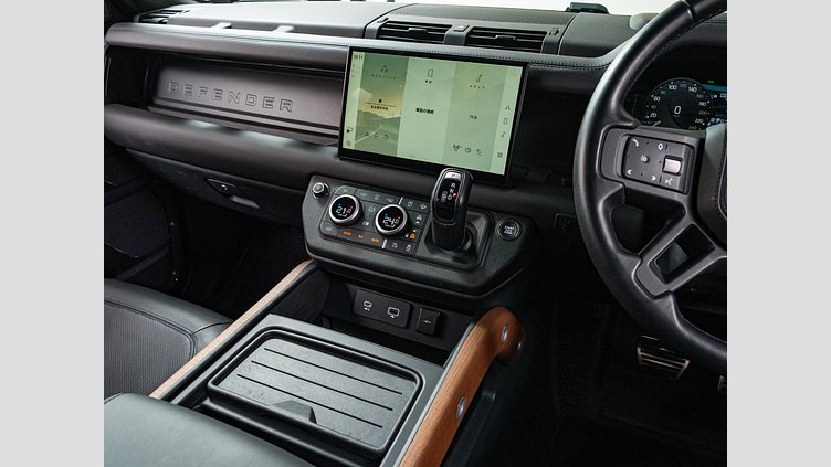 2022 認定中古車 Land Rover Defender 110 サントリーニブラック D300 AWD（AT） X