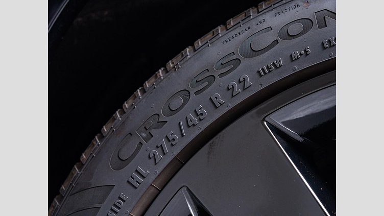 2022 認定中古車 Land Rover Defender 110 サントリーニブラック D300 AWD（AT） X