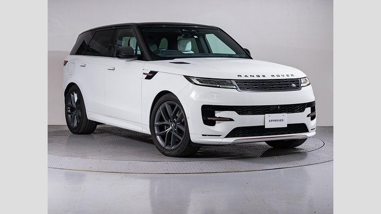2022 認定中古車 Land Rover Range Rover Sport フジホワイト 3.0リッター6気筒300PSターボチャージドディーゼルMHEV（オートマチック） DYNAMIC S
