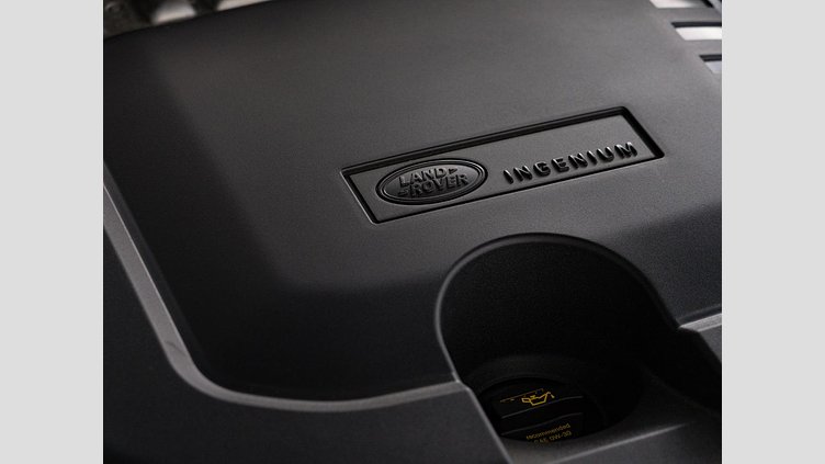 2022 認定中古車 Land Rover Range Rover Sport フジホワイト 3.0リッター6気筒300PSターボチャージドディーゼルMHEV（オートマチック） DYNAMIC S