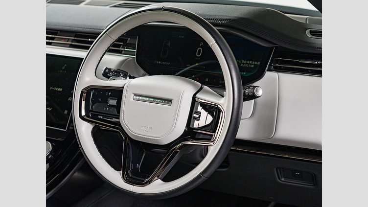 2022 認定中古車 Land Rover Range Rover Sport フジホワイト 3.0リッター6気筒300PSターボチャージドディーゼルMHEV（オートマチック） DYNAMIC S