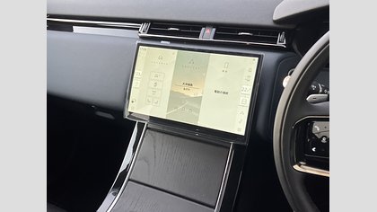 Range Rover Velar 11