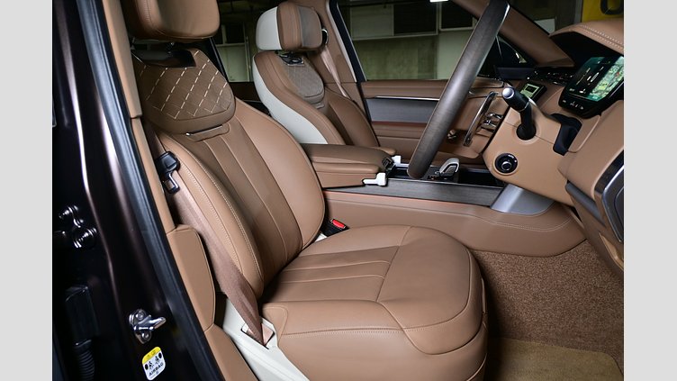 2024 認定中古車 Land Rover Range Rover トルマリンブラウン - サテンフィニッシュ 615 AWD（AT） スタンダードホイールベース SV