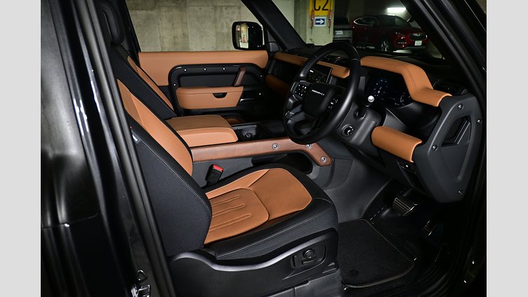 2024 認定中古車 Land Rover Defender 90 Carpathian Grey D300 AWD（AT） X