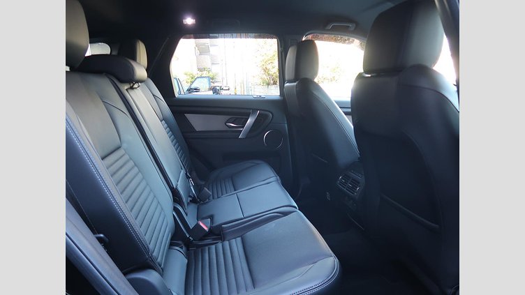 2024 認定中古車 Land Rover Discovery Sport サントリーニブラック D200マイルドハイブリッド（ディーゼル） 標準ホイール DYNAMIC SE