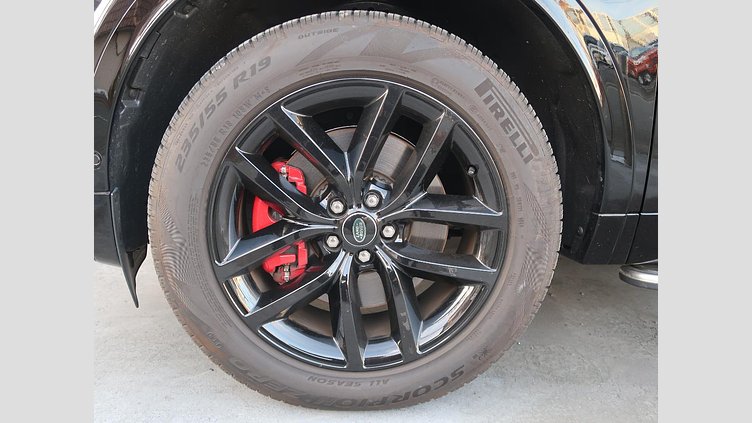 2024 認定中古車 Land Rover Discovery Sport サントリーニブラック D200マイルドハイブリッド（ディーゼル） 標準ホイール DYNAMIC SE