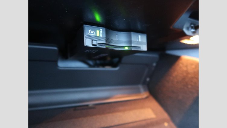 2022 認定中古車 Land Rover Range Rover Evoque カルパチアングレー D200 AWD（オートマチック）MHEV R-DYNAMIC S