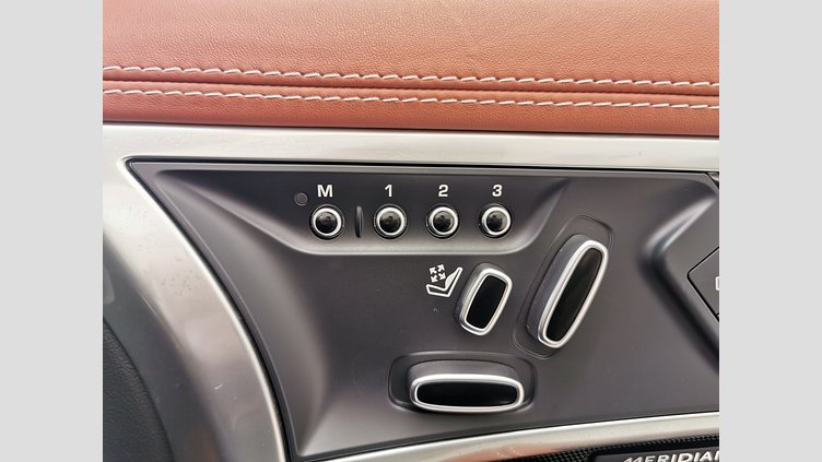 2022 認定中古車 Jaguar F-Type カルパチアングレイ P575 オートマチック 全輪駆動 F-TYPEコンバーチブル R