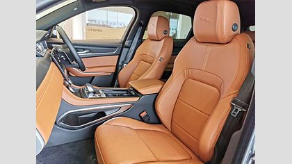 F-Pace 2