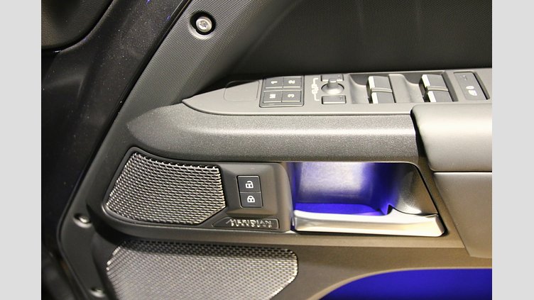 2023 認定中古車 Land Rover Defender 110 カルパチアングレイ P525 AWD (AT) V8