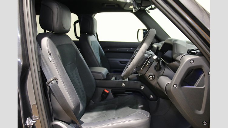 2023 認定中古車 Land Rover Defender 110 カルパチアングレイ P525 AWD (AT) V8