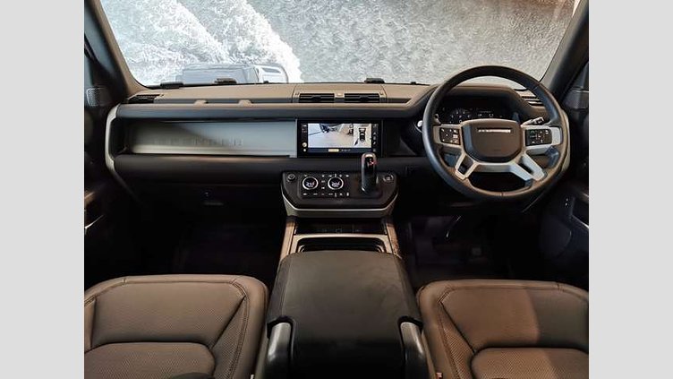 2023 認定中古車 Land Rover Defender 110 サントリーニブラック P300 AWD（AT） SE