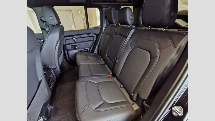 2023 認定中古車 Land Rover Defender 110 サントリーニブラック P300 AWD（AT） SE