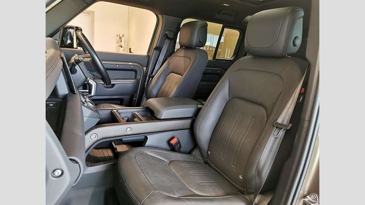 2023 認定中古車 Land Rover Defender 110 ゴンドワナストーン D300 AWD（AT） X