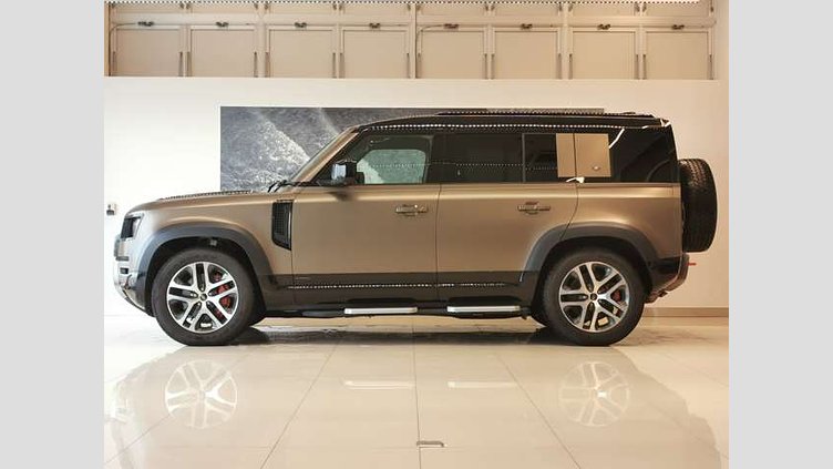 2023 認定中古車 Land Rover Defender 110 ゴンドワナストーン D300 AWD（AT） X