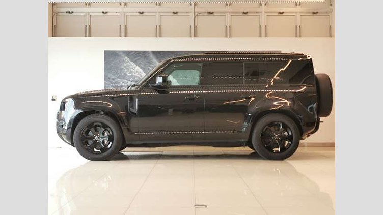 2022 認定中古車 Land Rover Defender 110 サントリーニブラック D300 AWD（AT） X-DYNAMIC HSE