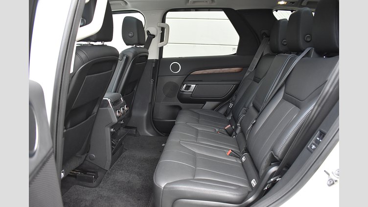 2018 認定中古車 Land Rover Discovery Fuji White 3.0 V6 Dsl Mono Turbo Std Flow 3.0D　HSE