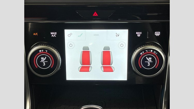 2019 認定中古車 Jaguar XE サントリーニブラック D180 RWD AUTOMATIC 4 door Saloon S