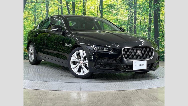 2019 認定中古車 Jaguar XE サントリーニブラック D180 RWD AUTOMATIC 4 door Saloon S